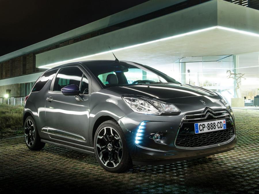  Citroen DS3 Cabrio 2012 года  (фото 15 из 115)